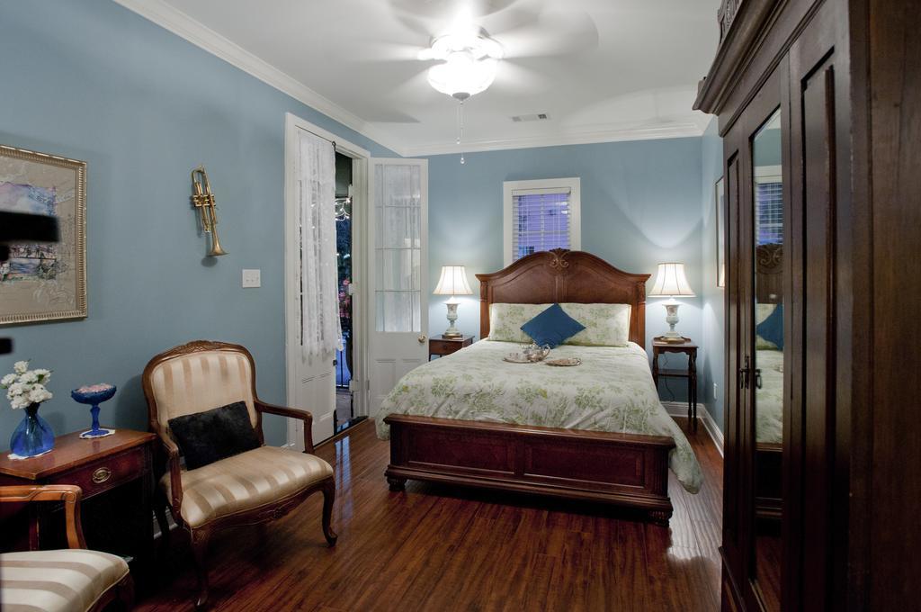 New Orleans Jazz Quarters Hotel Room photo